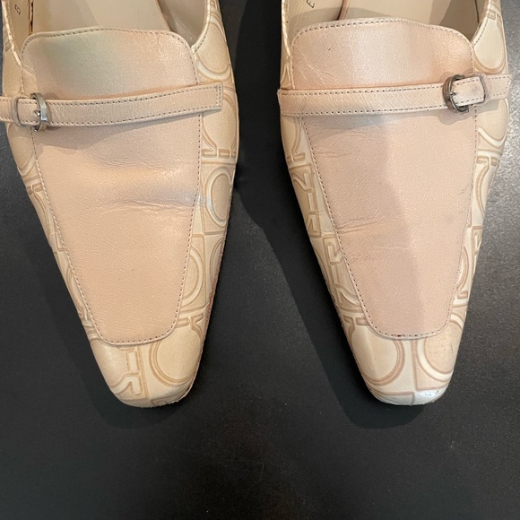 Salvatore Ferragamo Low Heel Logo closed toe beige mules.  Size 9B. - Picture 5 of 10